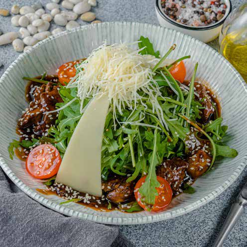 Тёплый салат с куриной печенью